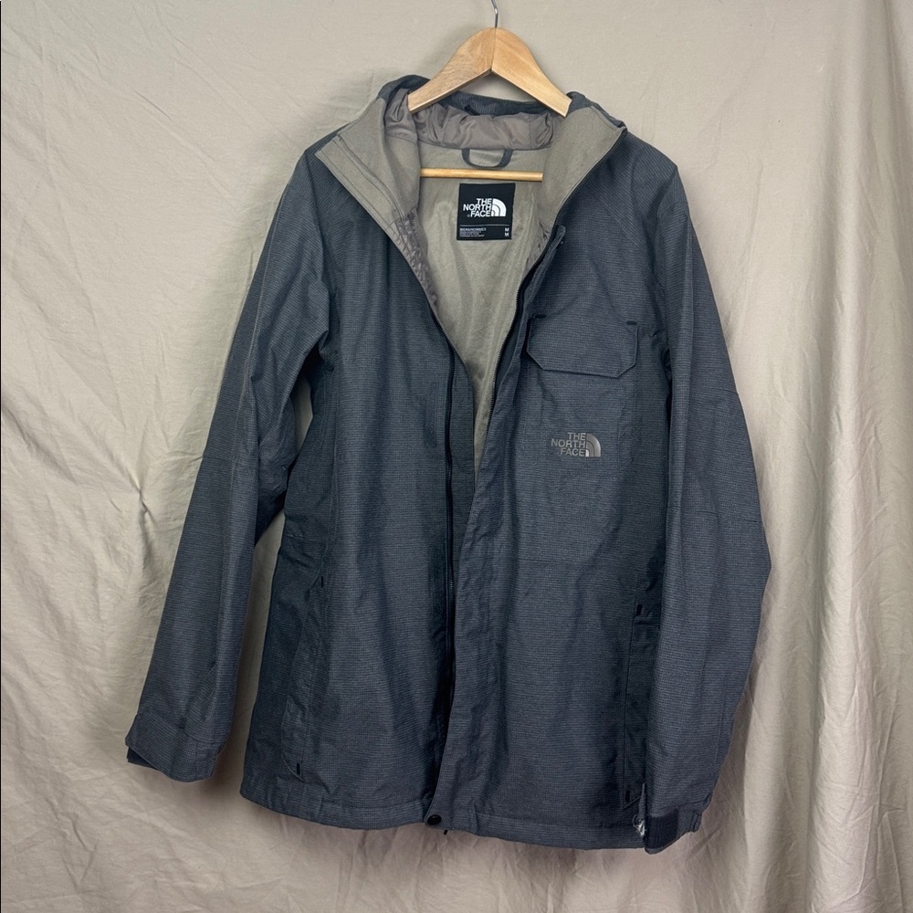 The North Face jacket men’s medium gray water resistant - Picture 4 of 12